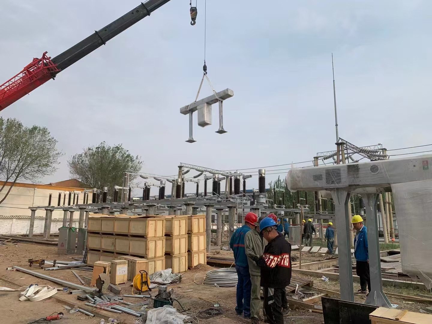 110KV 六氟化硫断路器现场安装